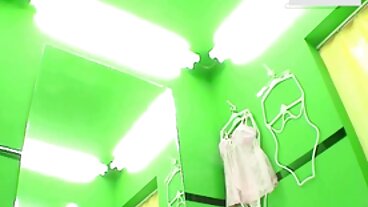 Brazzers: porrfilm online Milking Table For Big Naturals Kendra Sunderland på PorrHD