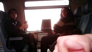 BRAZZERS: Jordi El Nino går erotik på nätet med Blondie Fesser och Sofia Lee på PorrHD