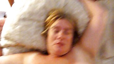 Latina MILF älskar att gapa i rumpan porrfilm på nätet
