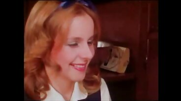 Doggystyle Dickdown av avancerad porrstjärna porronline Alexis Fawx