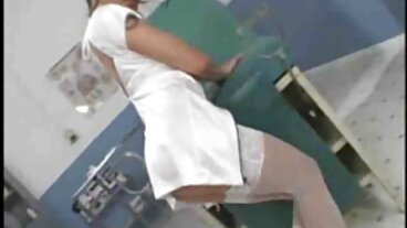 Blond MILF Magnifique visar upp en fantastisk kropp gratis porr på nätet i poolen