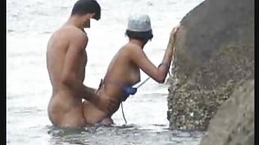 Stackars Leah blev distraherad av INTE hennes gratis porrfilm online BF:s BBC! :O