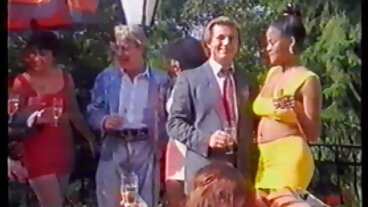 Lifeselector: Sexigt gratis porr på nätet hembesök av din slampiga skolflicka Isabella De Laa på PorrHD