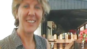 Horndog styvmamma porronline MILF kikade och kikade