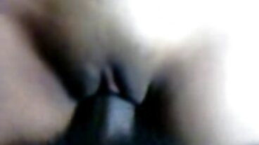 FACIALS4K: Double Teaming Gamer erotisk film på nätet Girl med flera ansiktsbehandlingar på PorrHD